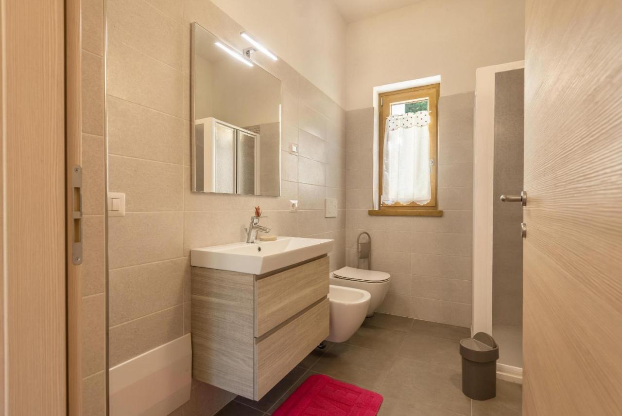 Appartement Nonno Bigi Rosa à Tremosine Extérieur photo